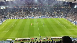 Dragão rendeu minuto de aplausos a Silvino antes do jogo com o Estugarda