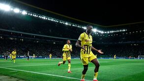 Tottenham demonstra interesse em Guirassy