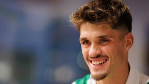 Dinis Pinto operado com sucesso; recuperação começa na próxima semana