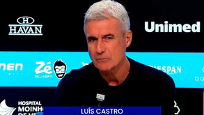 «Antes de um futebolista, está um ser humano»: brasileiros destacam 'aula de humanidade' de Luís Castro