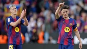 Gavi celebra o regresso após lesão