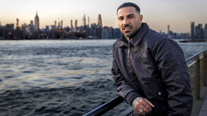 Ricardo Quaresma posa durante a entrevista a Record em Nova Iorque, EUA