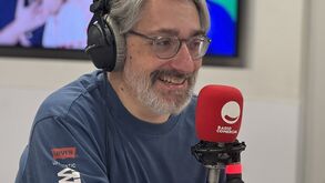 Nuno Markl emociona-se no regresso à Rádio Comercial, no aniversário da estação