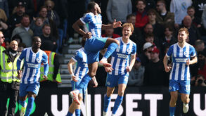 Os jogadores do Brighton a celebrar 