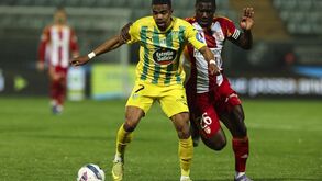 Duelo no Tondela-AVS