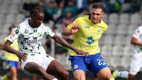 Dylan Nandín foi substituído aos 53' do jogo em Moreira de Cónegos