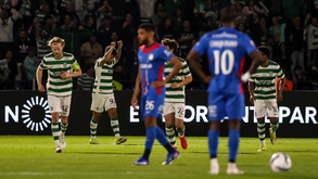 O festejo de Luis Suárez durante o Alverca-Sporting