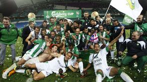 Saadinos fazem a festa no relvado do Estádio do Algarve