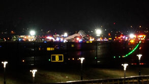 Colisão entre avião da Air Canada e veículo dos bombeiros em aeroporto de Nova Iorque faz dois mortos