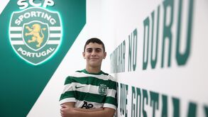 Dinis Tomás assina contrato de formação com o Sporting CP