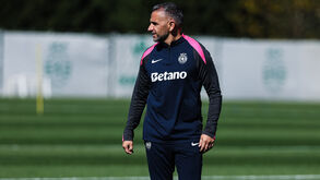 Rui Borges durante o treino do Sporting