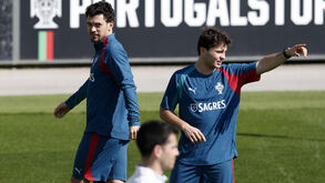 Pote volta a não treinar mas segue na comitiva rumo ao México