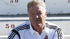 John Toshack em 2015, a orientar o WAC Casablanca