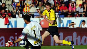 Hleb, ex-jogador do Barcelona, acusado de beber álcool no banco em 2010