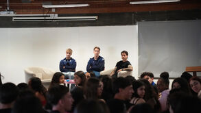 Jan Montes, Miguel Salgado e Ricard Sánchez à conversa com os jovens