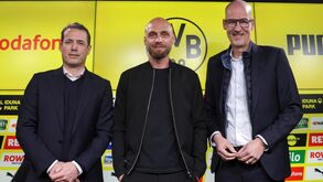 Ricken e a estratégia do Dortmund: «Não vamos jogar com os sub-21…»