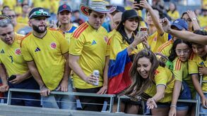 Fãs da Colômbia apoiam a equipa em jogo de preparação para o Mundial'2026