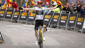 Jonas Vingegaard dá nova prova de força e vence sexta etapa da Volta à Catalunha