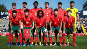 Portugal empata com Sérvia