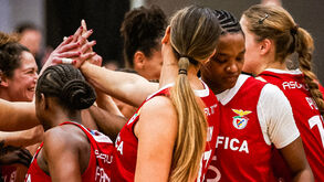 Benfica eliminou o Esgueira 