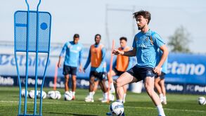 Martim Fernandes em ação no treino deste domingo