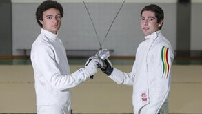 Filipe e Miguel Frazão garantem qualificação para o quadro principal nos Mundiais de esgrima
