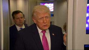 Trump diz que os EUA estão a negociar com o Irão 'direta e indiretamente' 