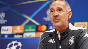 Adi Hütter nega contactos com o Tottenham e quer voltar à ação em 2026/27