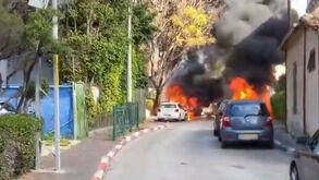 Ataque iraniano provoca incêndios no centro de Israel