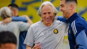 Jorge Jesus diz que CR7 sentiu dores no estômago