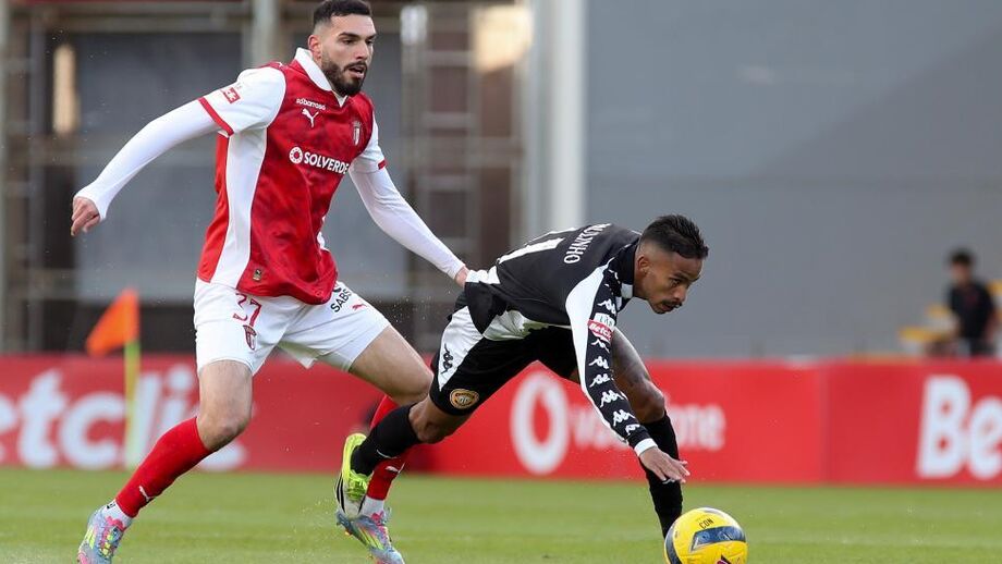 Barisic foi substituído ao intervalo do jogo na Choupana