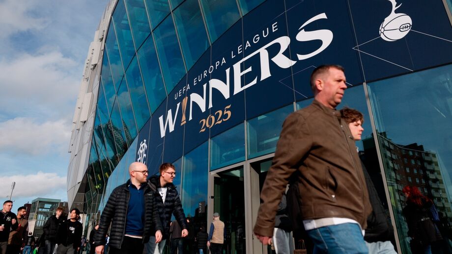 Tottenham procura um diretor desportivo para substituir Fabio Paratici