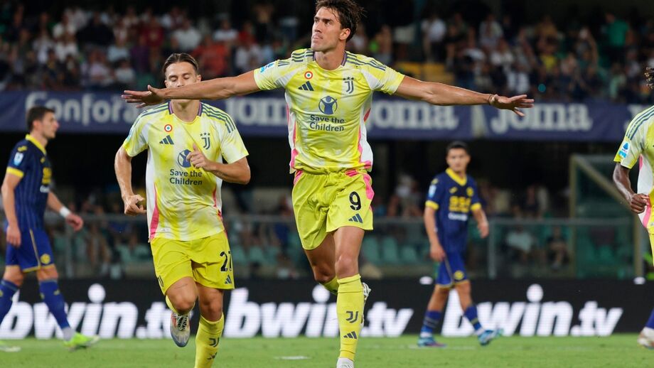 Vlahovic, jogador da Juventus, em campo