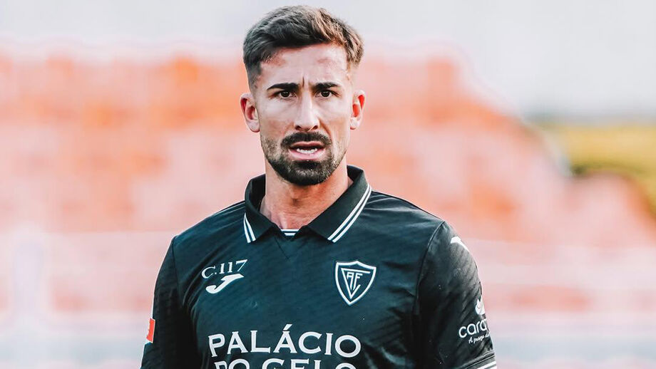 Ceitil baralha as contas no meio-campo do Ac. Viseu