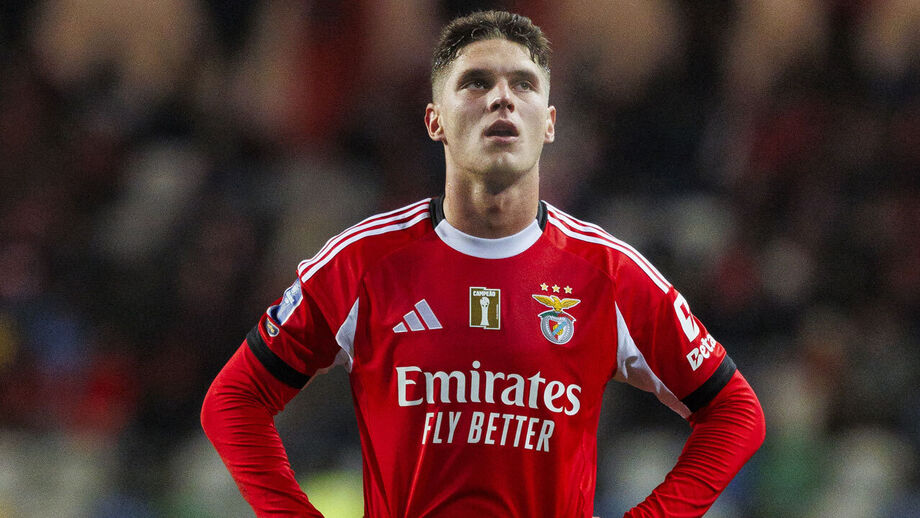 Sudakov partilha mensagem nas redes sociais