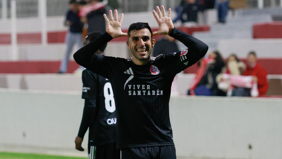 Marco Grilo selou o triunfo de penálti