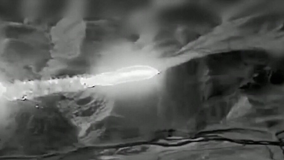 Quando sobrevoava Teerão