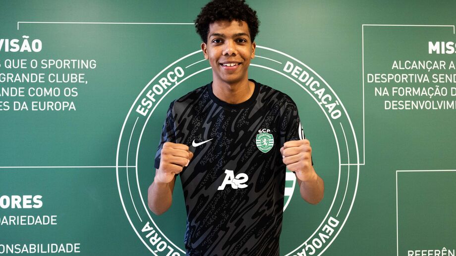 Tiago Gimo assinou contrato com o Sporting