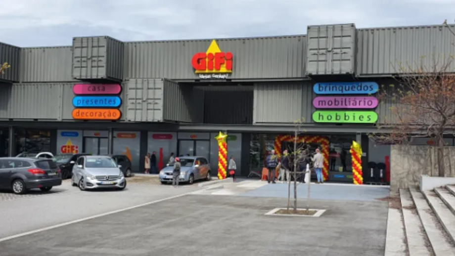 A primeira loja da GiFi em Portugal abriu a 16 de março de 2023, no Retail Park de Matosinhos