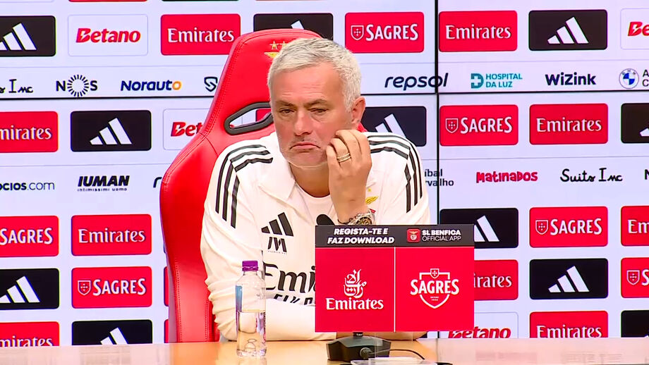 Treinador do Benfica na antevisão ao jogo com o FC Porto