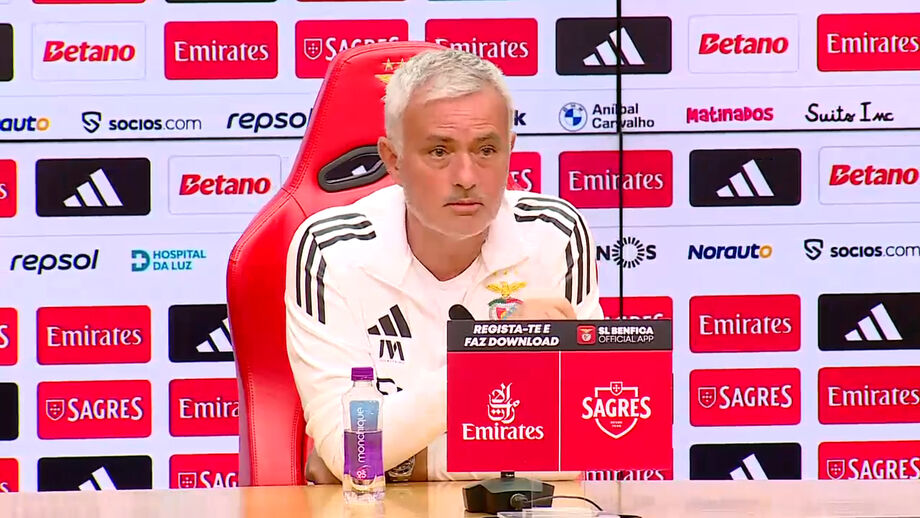 Treinador do Benfica diz ter equipa preparada para o clássico
