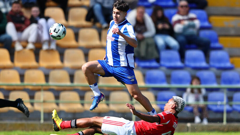 FC Porto vence Benfica por 3-2 e reforça liderança