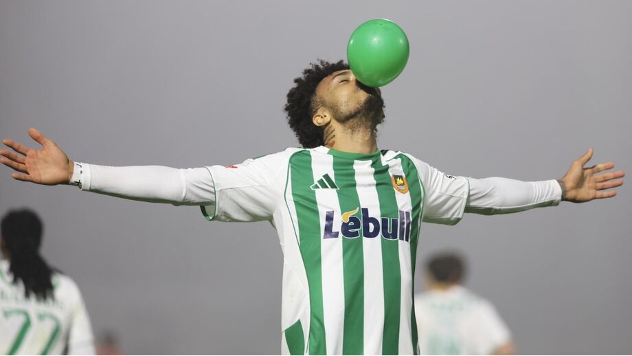 Blesa tem dois golos na equipa, um deles a dar a vitória sobre o Tondela