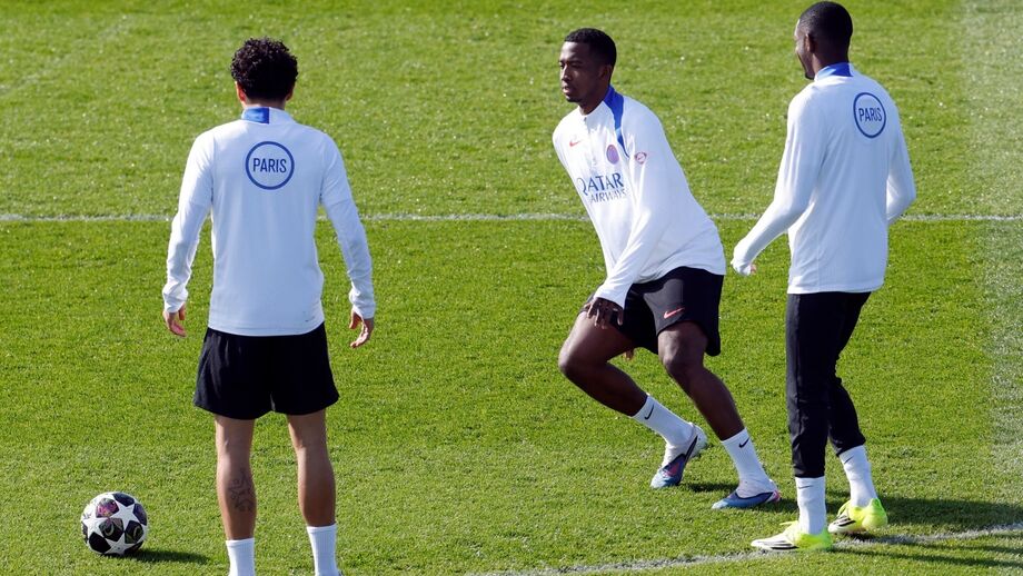 Pacho no treino da turma de Paris