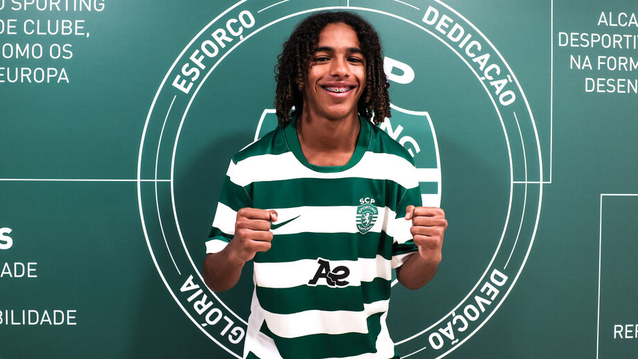 Dinis Oliveira é lateral-direito