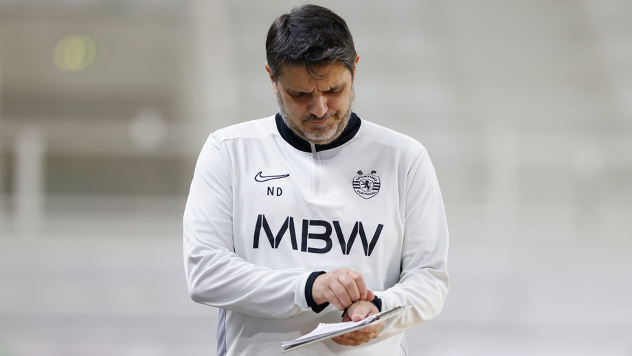 Nuno Dias desiludido com a derrota diante do grande rival