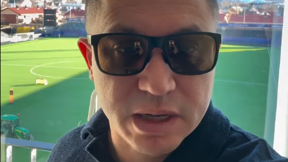 Bruno Quadros foi avisado de que o clube pode ser multado pela UEFA devido ao uso de adereços dos leões na varanda