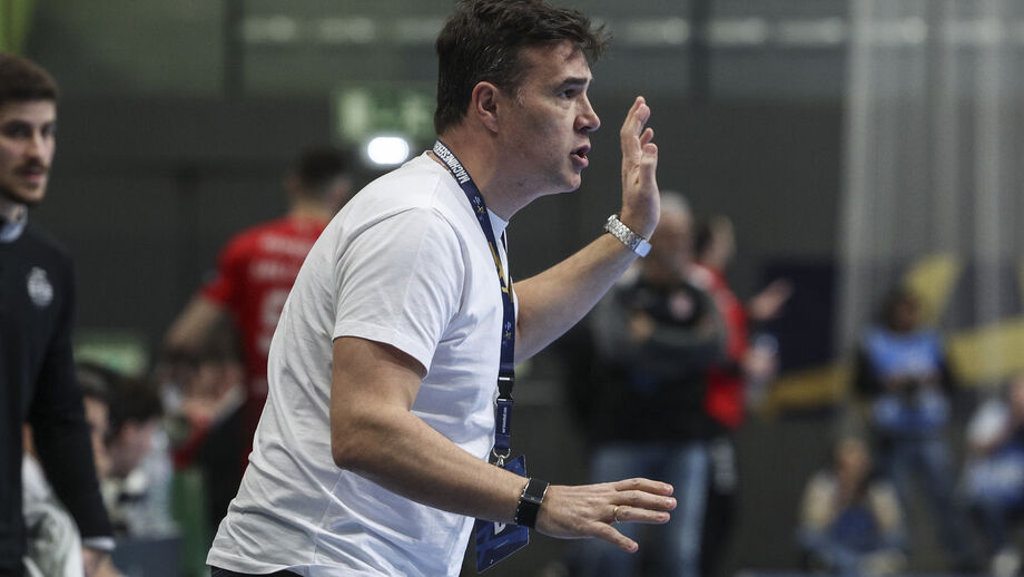 Ricardo Costa avalia o desafio do Sporting contra o Wisla Plock