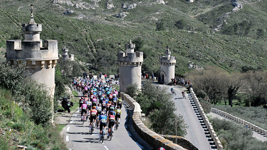 Sétima etapa do Paris-Nice encurtada devido ao risco de queda de neve