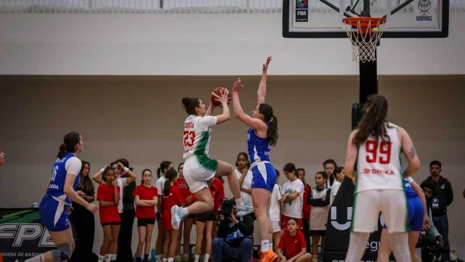 Portugal e Sérvia defrontaram-se em jogo de apuramento para o EuroBasket'27 feminino